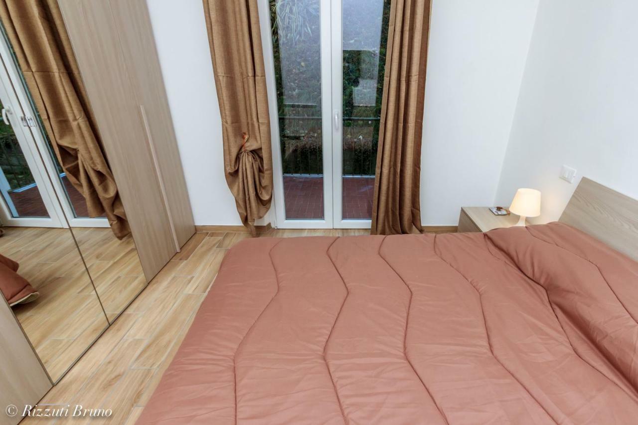 Happy House Savona Exterior foto