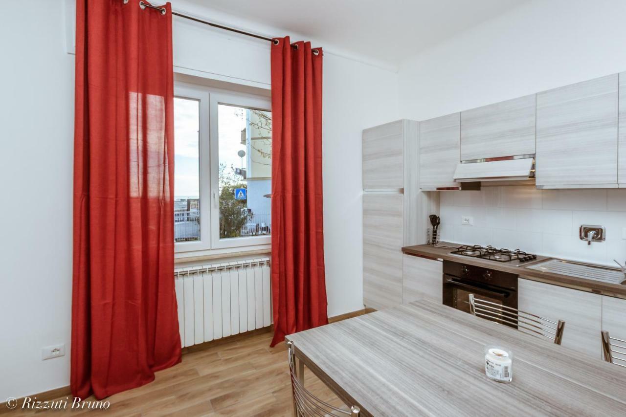 Happy House Savona Exterior foto