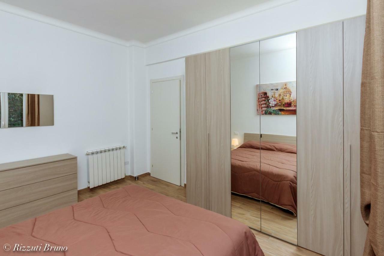 Happy House Savona Exterior foto