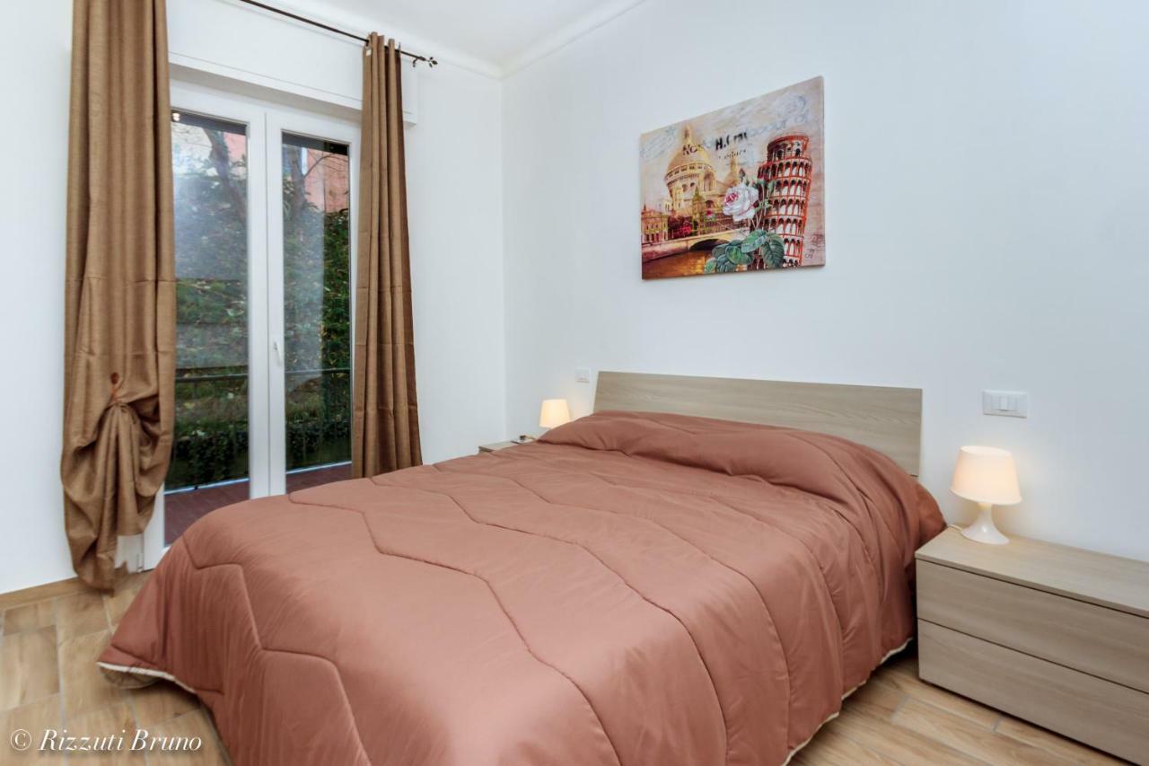 Happy House Savona Exterior foto